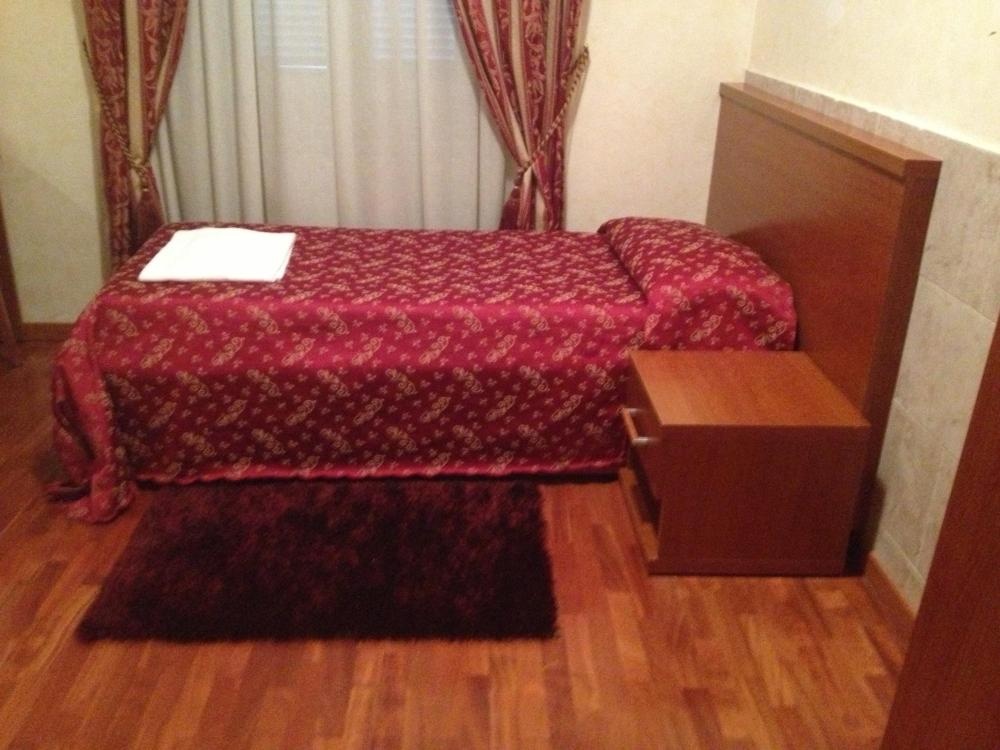 Single Room with Private Bathroom